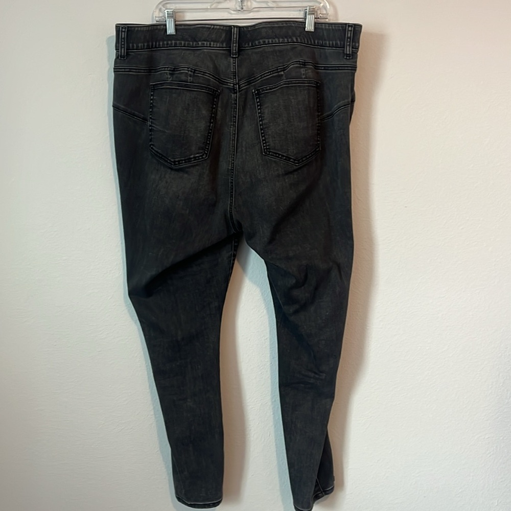 Torrid Black Center Seam Bombshell Super Soft Skinny Jeans Tall Fit - Picture 5 of 5